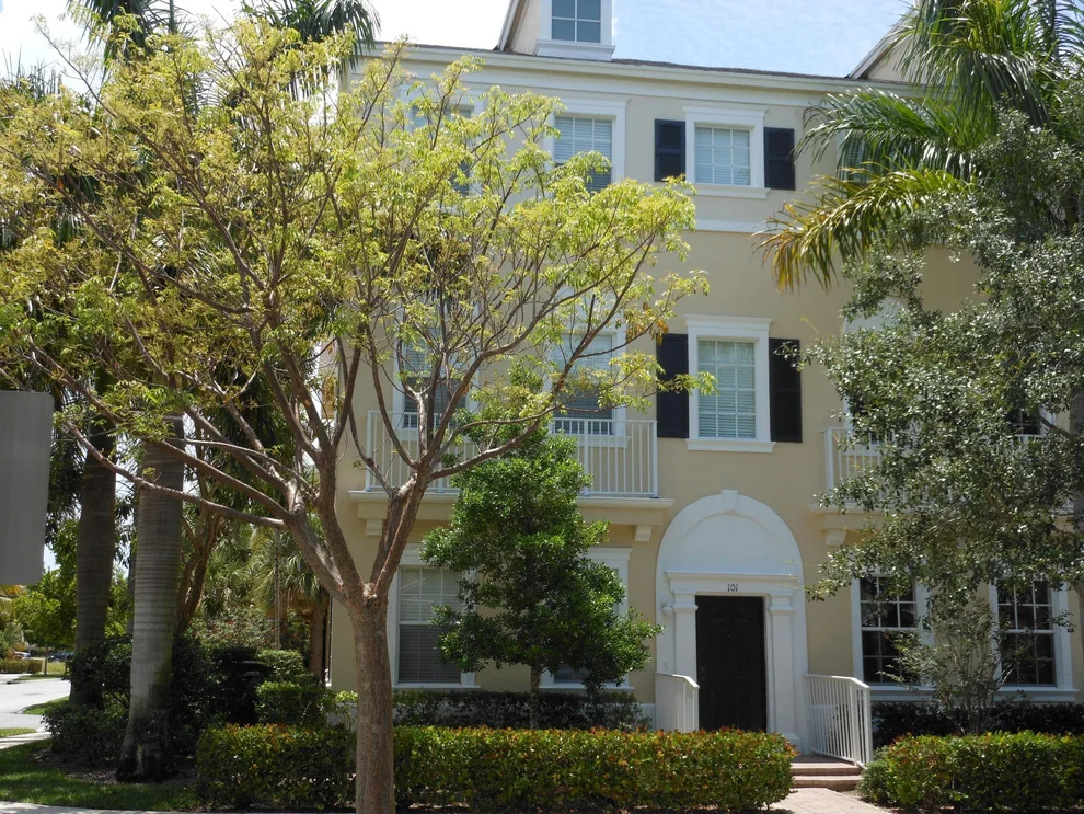 Unit for sale at 116 W Royal Palm Circle, Jupiter, FL 33458