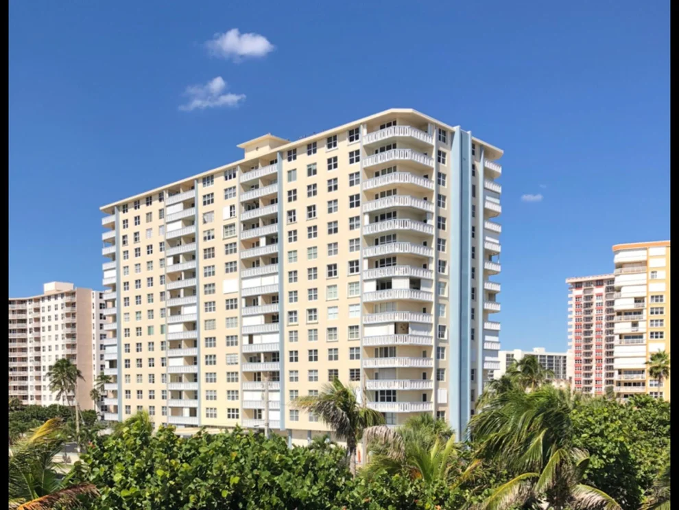 Unit for sale at 305 N POMPANO BEACH Boulevard, Pompano Beach, FL 33062