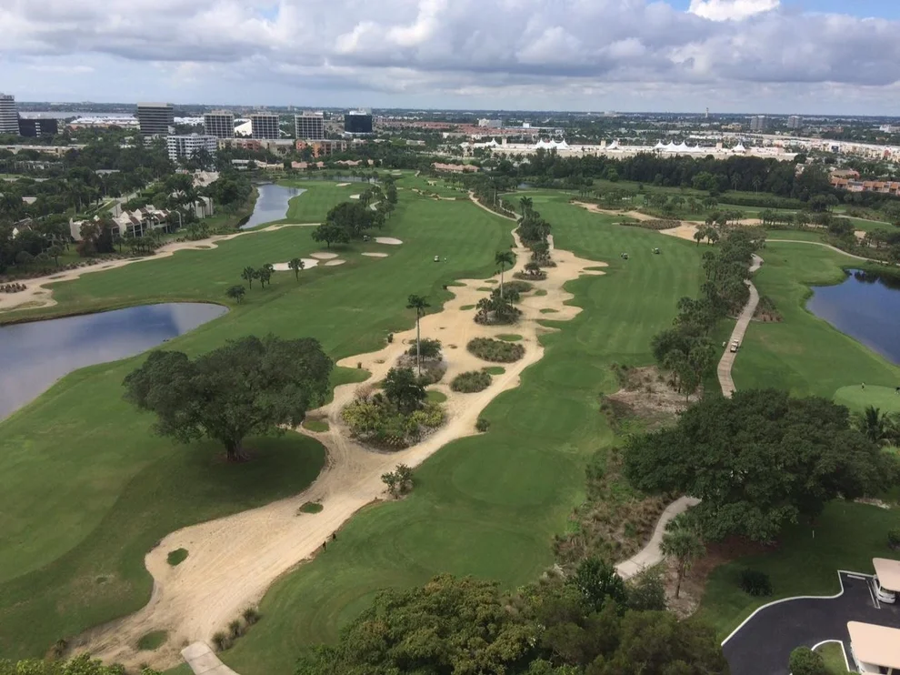 Unit for sale at 2425 Presidential Way, West Palm Beach, FL 33401