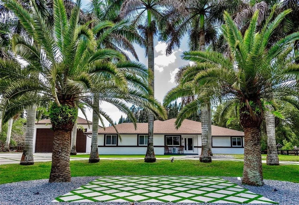 Unit for sale at 17230 SW 65 Court, Southwest Ranches, FL 33331