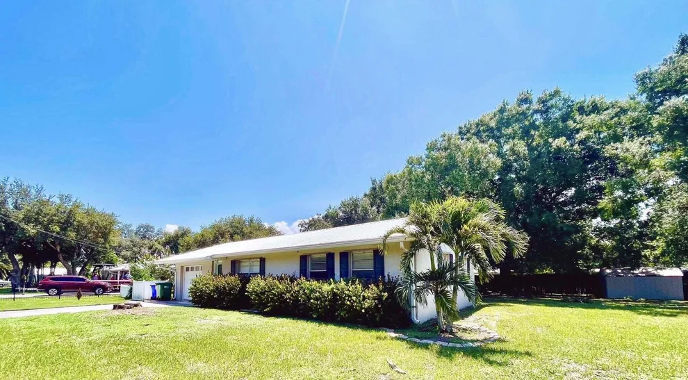 Unit for sale at 1118 SW 10th Avenue, Okeechobee, FL 34974