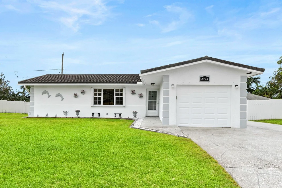 Unit for sale at 4776 Canal Drive, Lake Worth, FL 33463