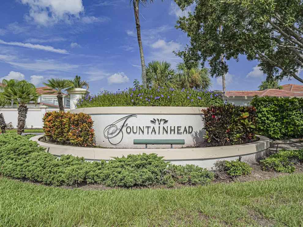 Unit for sale at 524 7th Square, Vero Beach, FL 32962