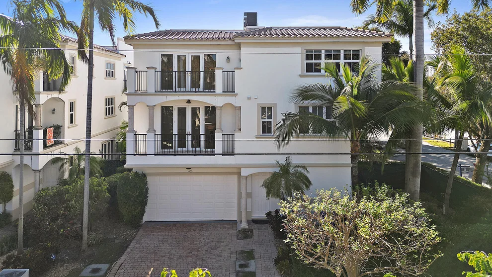 Unit for sale at 1600 NE 9th Street, Fort Lauderdale, FL 33304