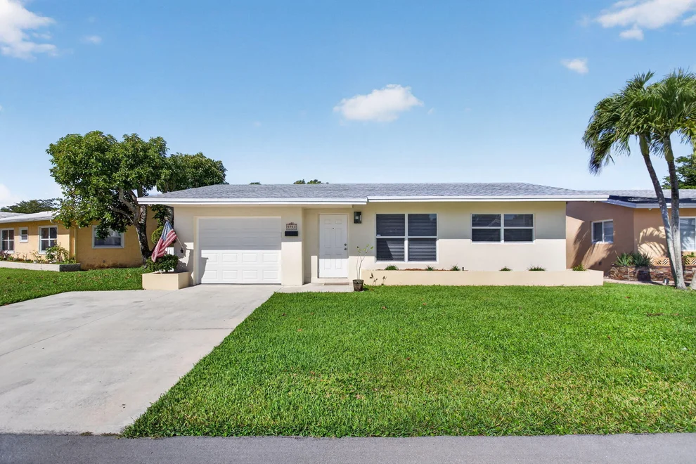 Unit for sale at 5907 NW 71st Avenue, Tamarac, FL 33321