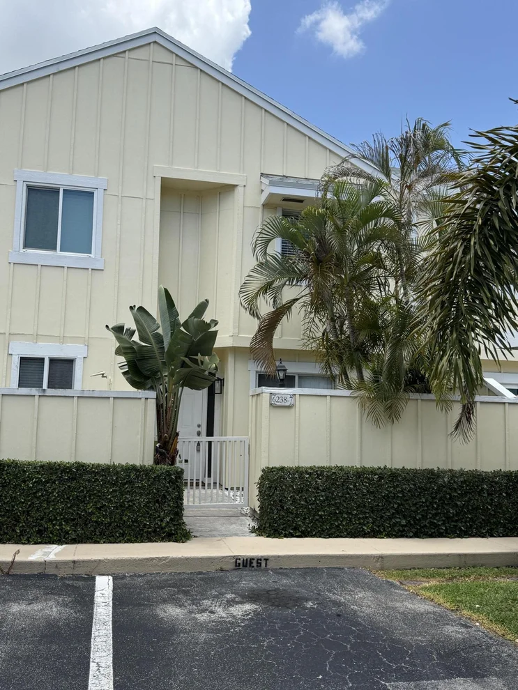 Unit for sale at 6238 Riverwalk Lane, Jupiter, FL 33458