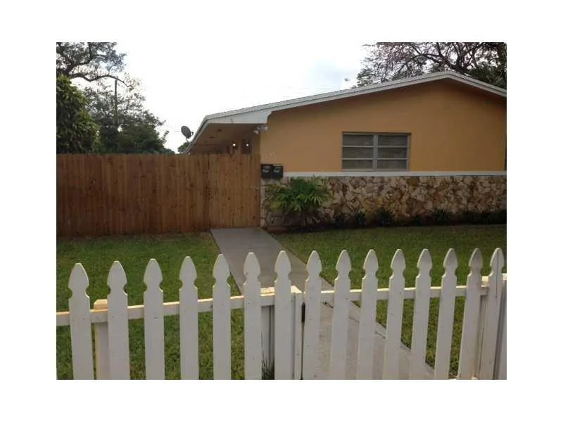 Unit for sale at 1936 Sherman Street, Hollywood, FL 33020