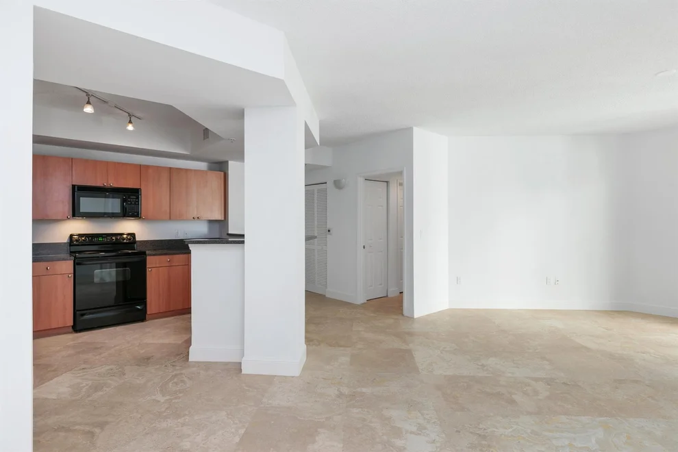 Unit for sale at 630 S Sapodilla Avenue, West Palm Beach, FL 33401