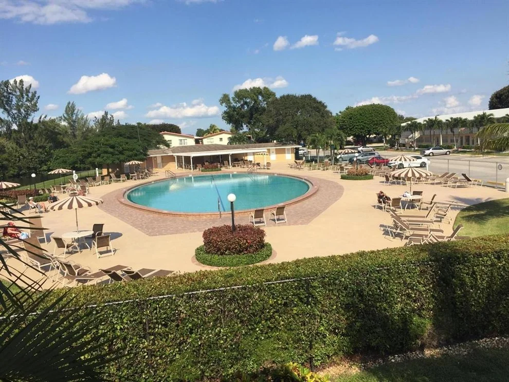 Unit for sale at 109 Windsor E, West Palm Beach, FL 33417