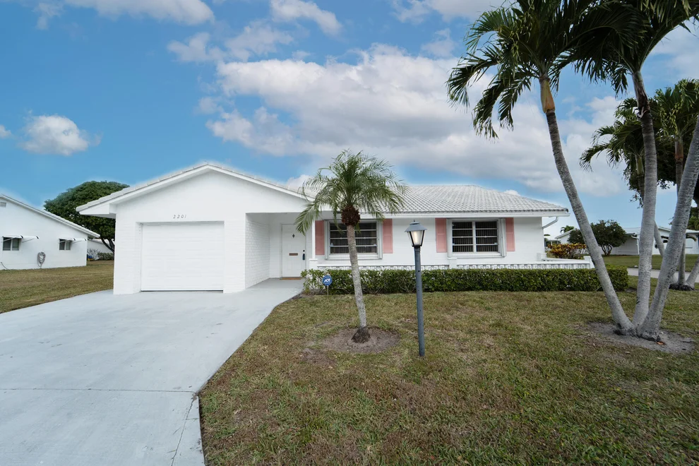 Unit for sale at 2201 SW 22nd Way, Boynton Beach, FL 33426