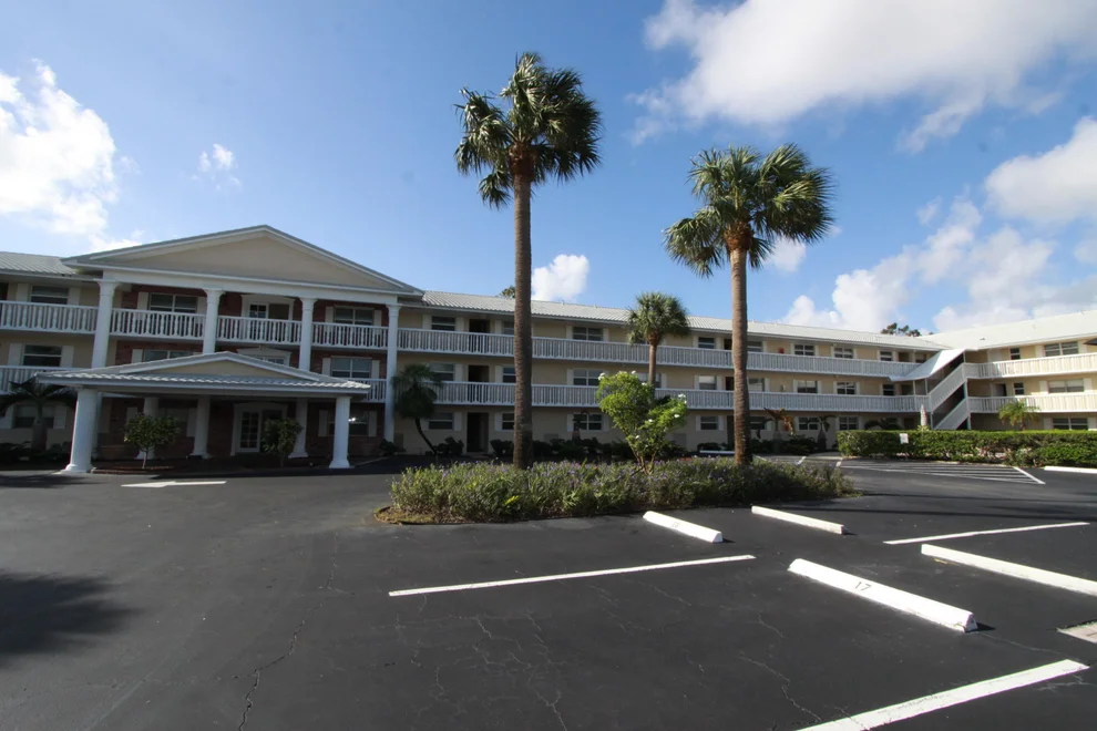 Unit for sale at 20 Celestial Way, Juno Beach, FL 33408