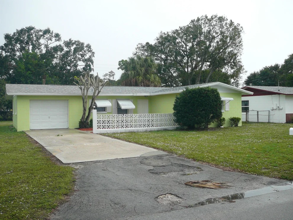 Unit for sale at 302 S 30th Street, Fort Pierce, FL 34947