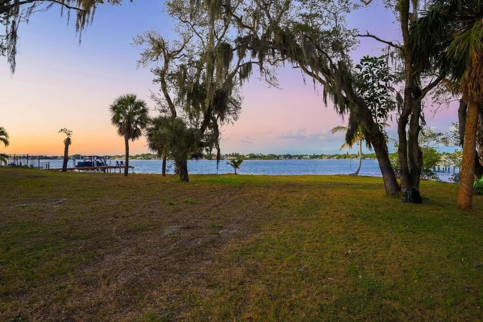 Unit for sale at 953 Thayer Lane, Jupiter, FL 33458