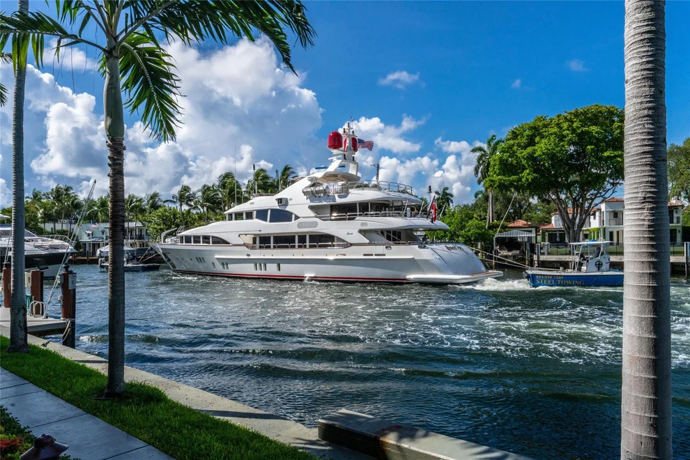 Unit for sale at 1000 SE 4th Street, Fort Lauderdale, FL 33301