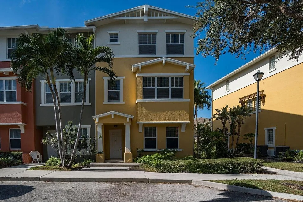 Unit for sale at 810 Marina Del Ray Lane, West Palm Beach, FL 33401