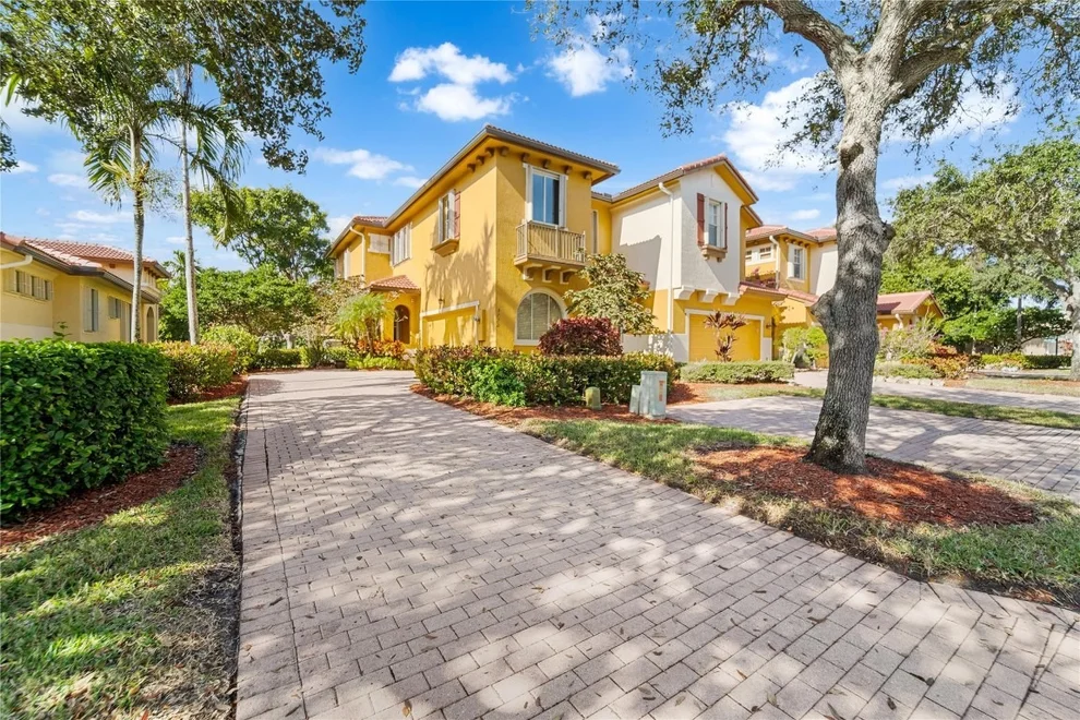 Unit for sale at 5772 NW 119th Drive, Coral Springs, FL 33076