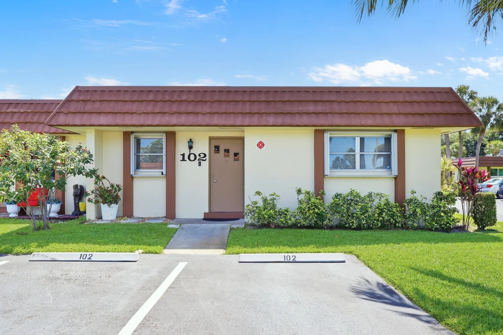 Unit for sale at 5780 Fernley Dr Drive W, West Palm Beach, FL 33415