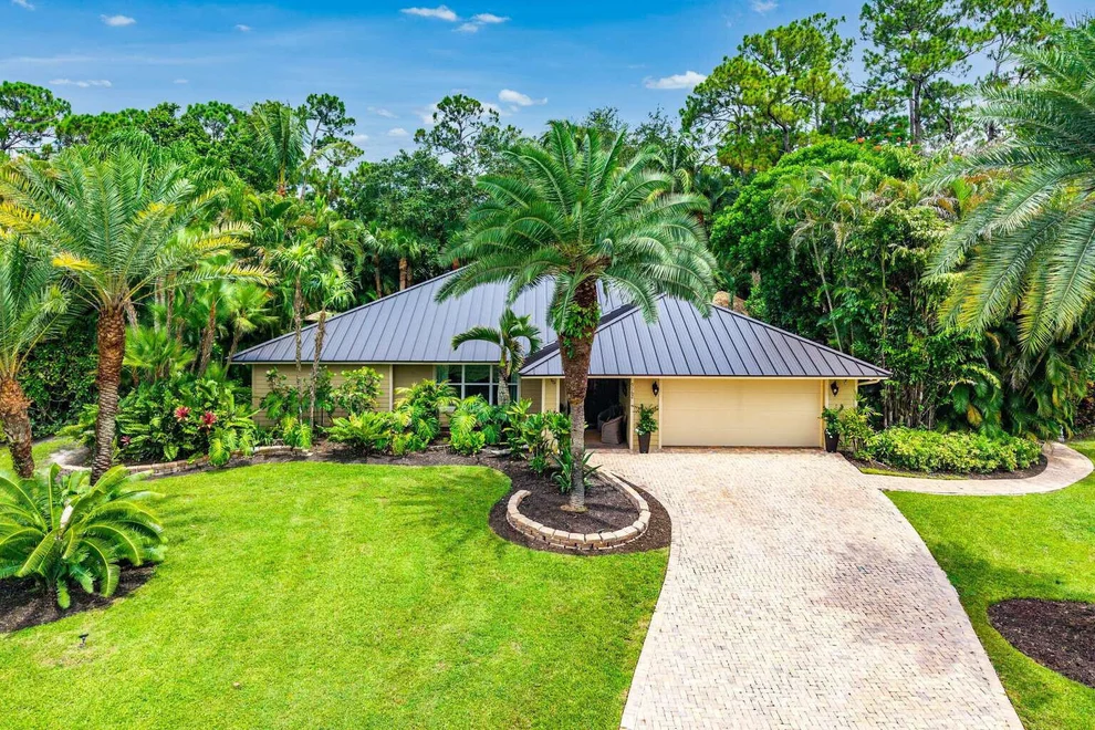 Unit for sale at 9162 WINDING WOODS Drive, Lake Worth, FL 33467