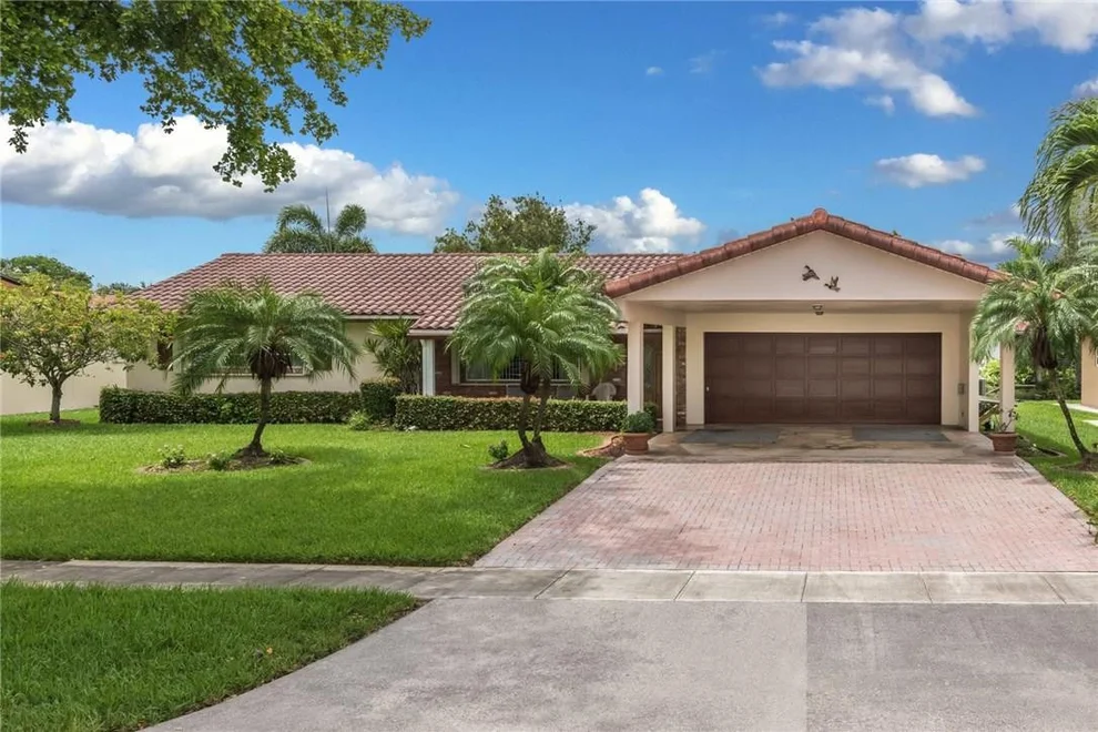Unit for sale at 12431 SW 1st Place, Plantation, FL 33325