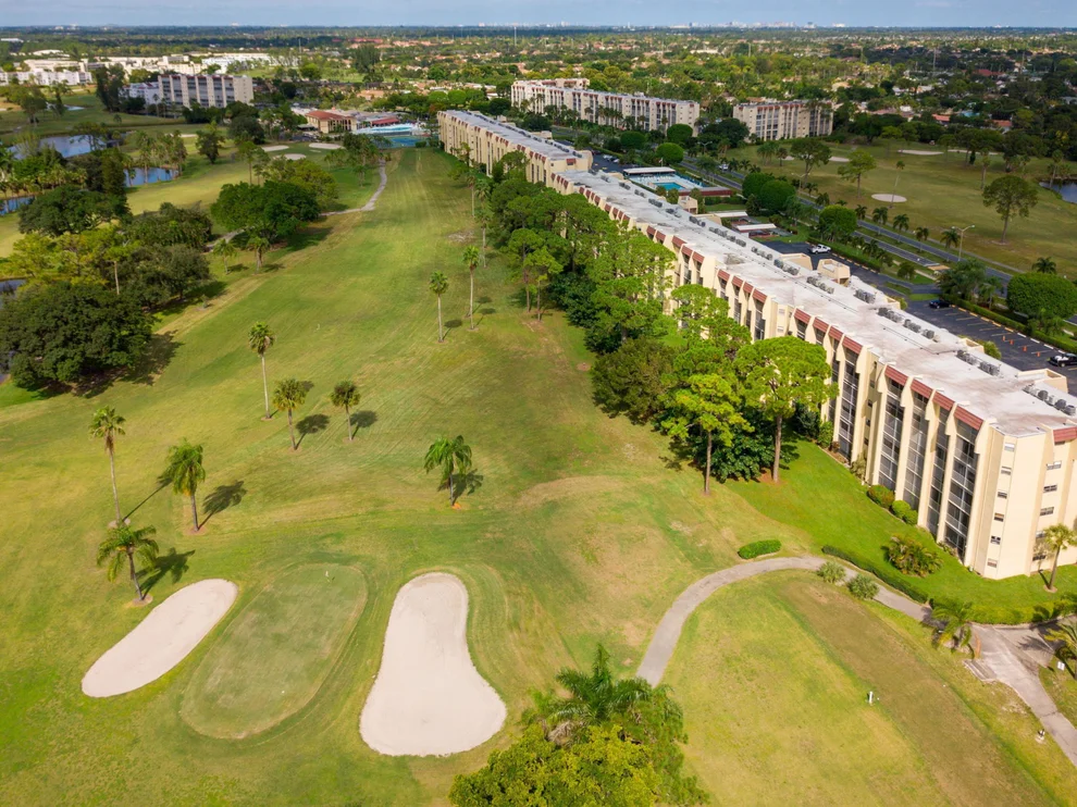 Unit for sale at 3755 Via Poinciana, Lake Worth, FL 33467