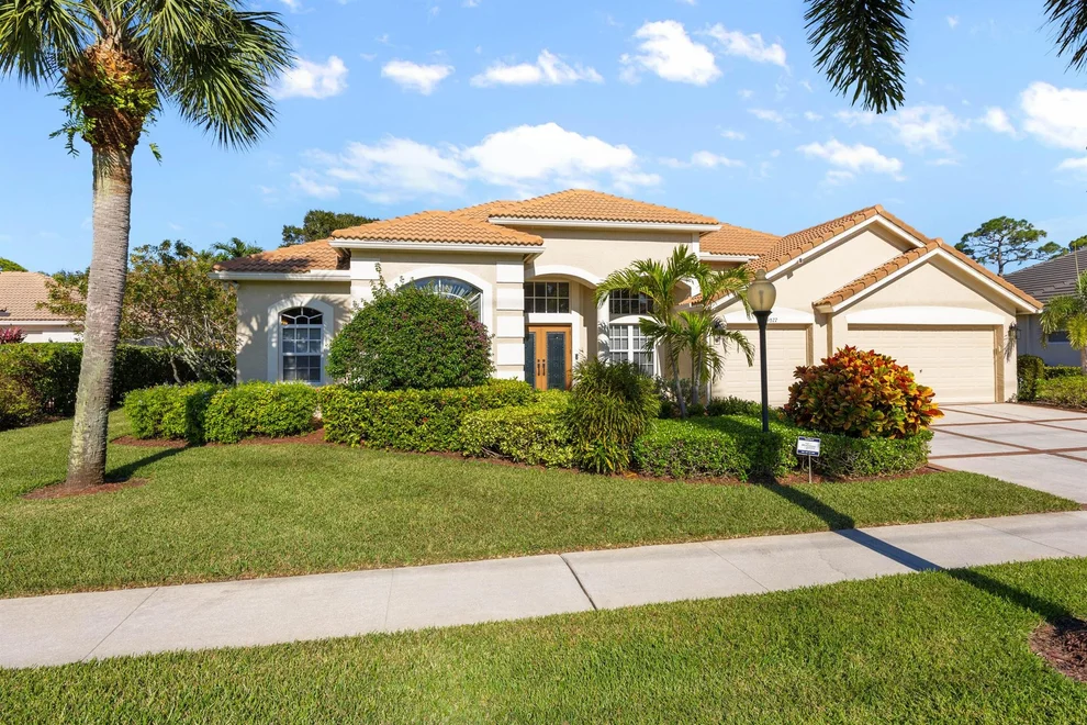 Unit for sale at 19077 SE Loxahatchee River Road, Jupiter, FL 33458
