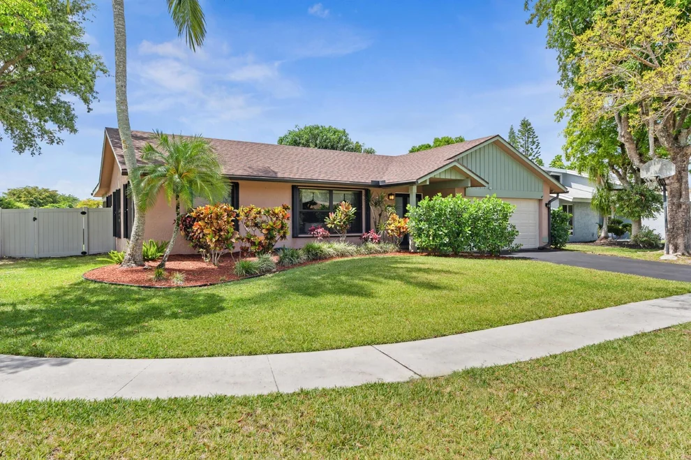 Unit for sale at 11280 Woodchuck Lane, Boca Raton, FL 33428
