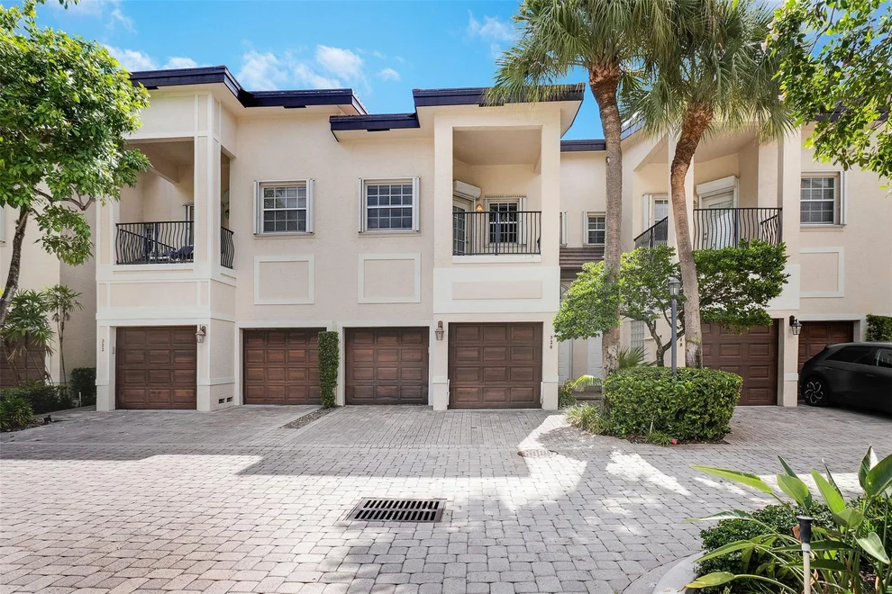 Unit for sale at 320 NE 7th Avenue, Fort Lauderdale, FL 33301