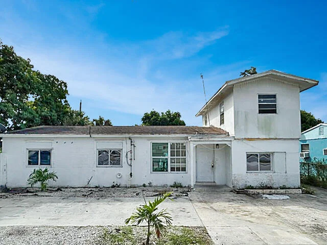 Unit for sale at 2000 Longwood Road, West Palm Beach, FL 33409