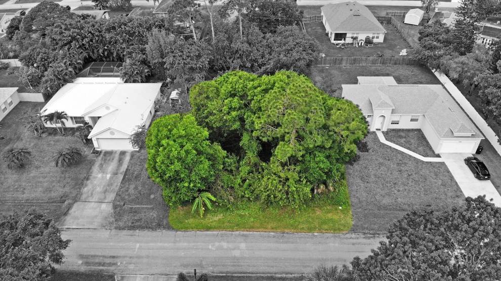 Unit for sale at 384 NW Broadview Street, Port St Lucie, FL 34983