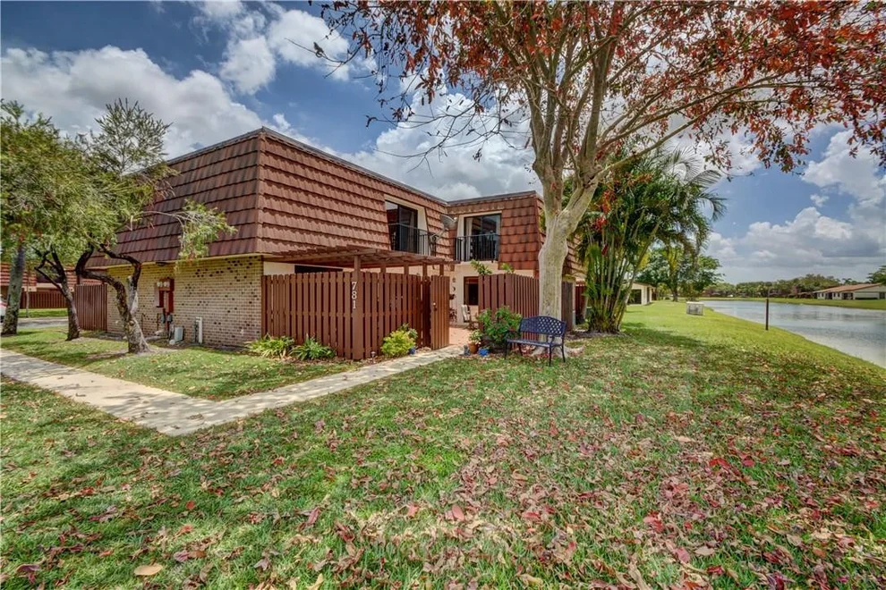 Unit for sale at 781 SW 119th Way, Davie, FL 33325