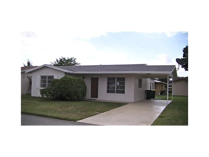 Unit for sale at 7304 NW 60th Street, Tamarac, FL 33321