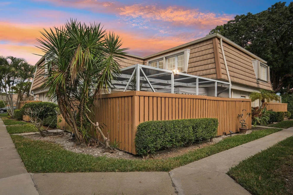 Unit for sale at 11677 Ficus Street, Palm Beach Gardens, FL 33410