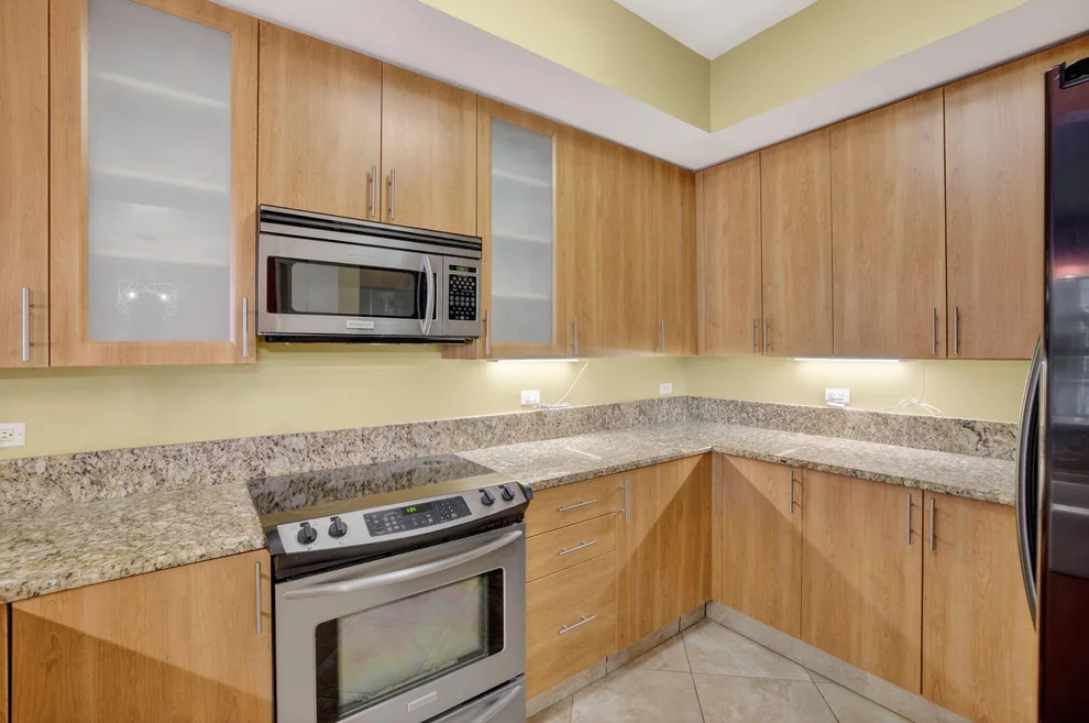 Unit for sale at 2633 NE 14th Avenue, Wilton Manors, FL 33334