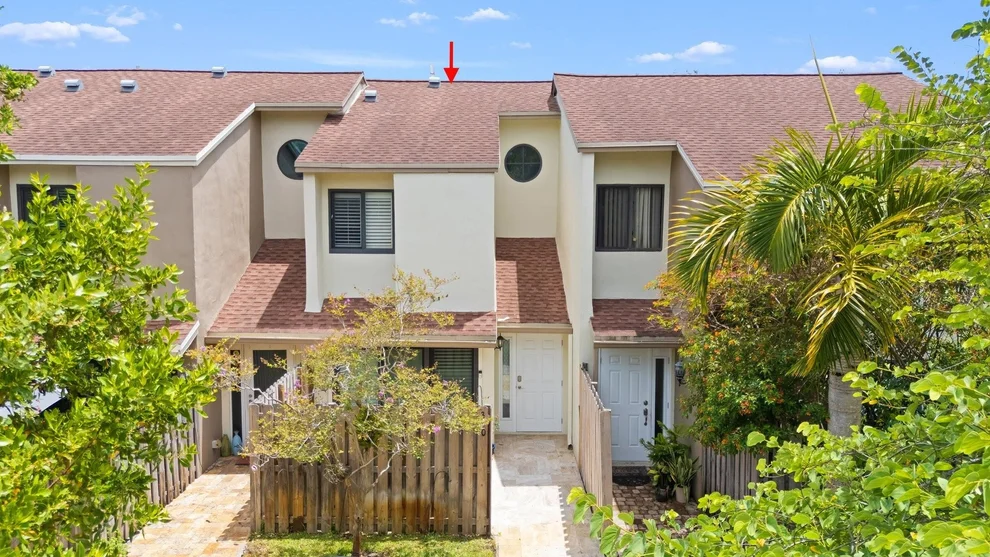 Unit for sale at 350 City View Drive, Fort Lauderdale, FL 33311