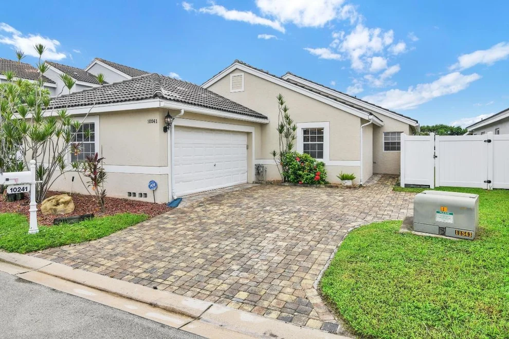Unit for sale at 10241 Fanfare Drive Drive, Boca Raton, FL 33428