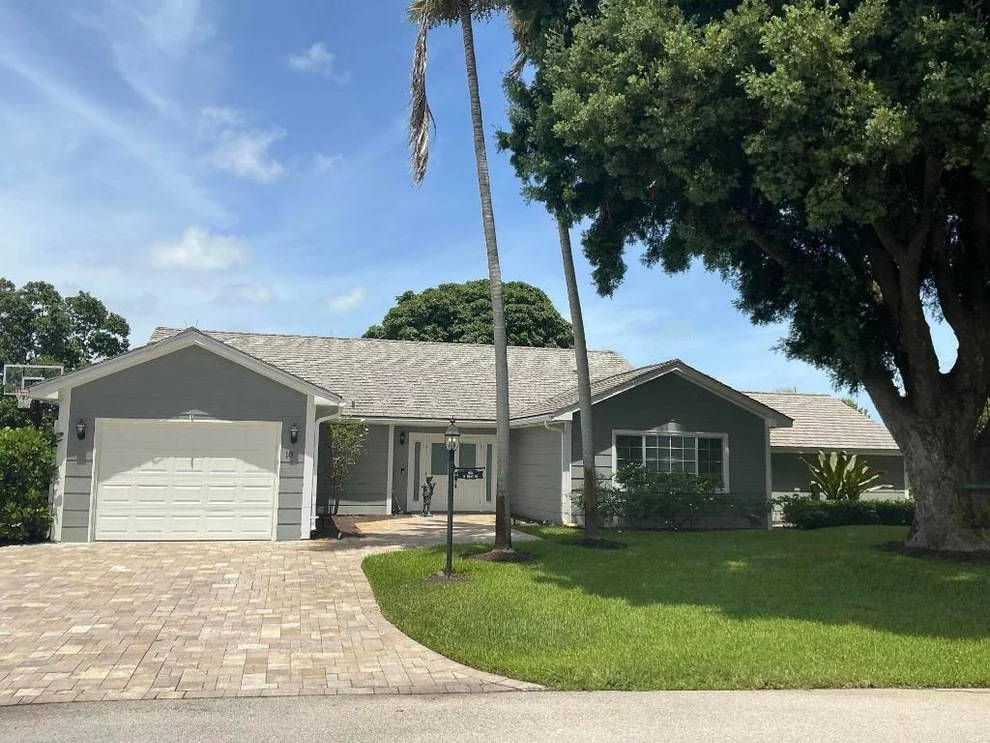 Unit for sale at 18 Holly Drive, Boynton Beach, FL 33436
