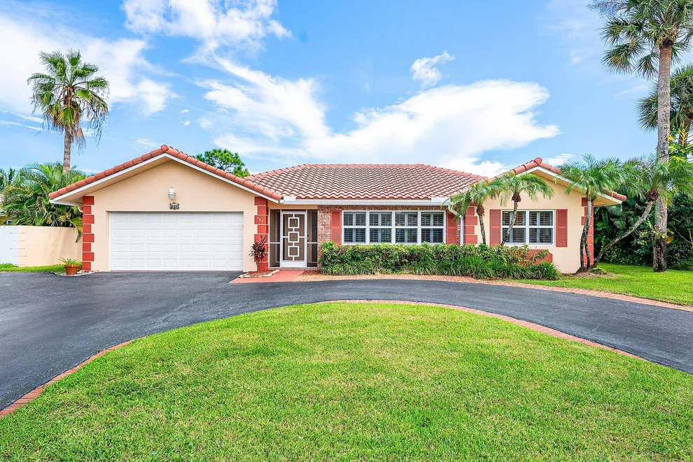 Unit for sale at 480 NW 11th Avenue, Boca Raton, FL 33486