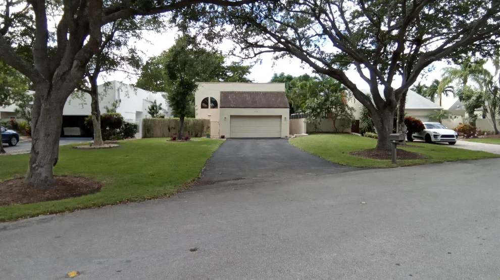 Unit for sale at 870 NW 22nd Avenue, Delray Beach, FL 33445