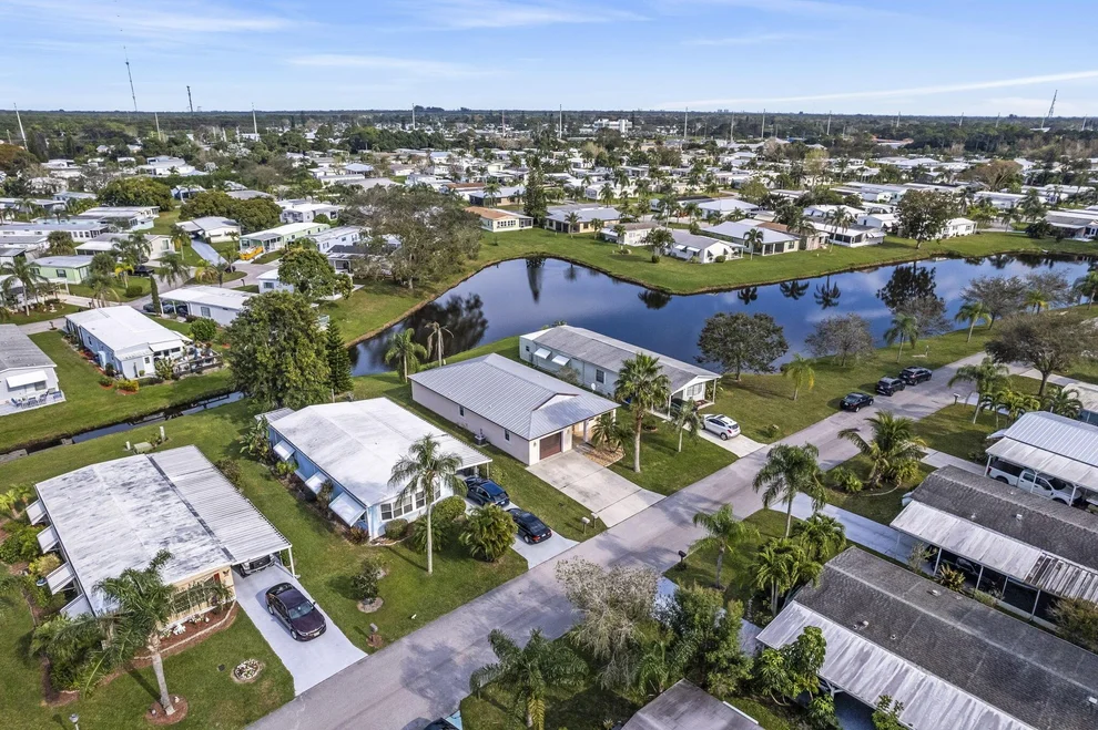 Unit for sale at 116 Camino Del Rio, Port St Lucie, FL 34952
