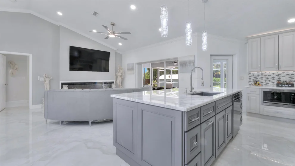 Unit for sale at 1095 47th Avenue SW, Vero Beach, FL 32968