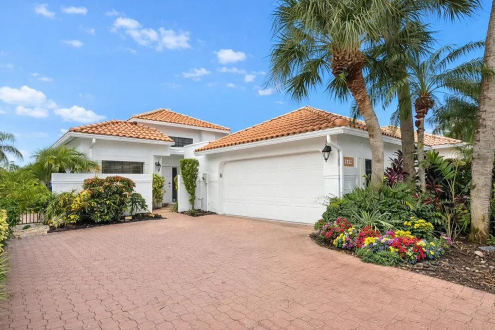 Unit for sale at 17500 Via Capri, Boca Raton, FL 33496