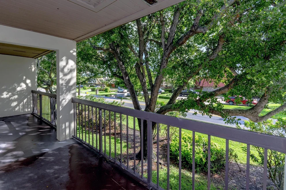 Unit for sale at 3404 Gardens East Drive, Palm Beach Gardens, FL 33410