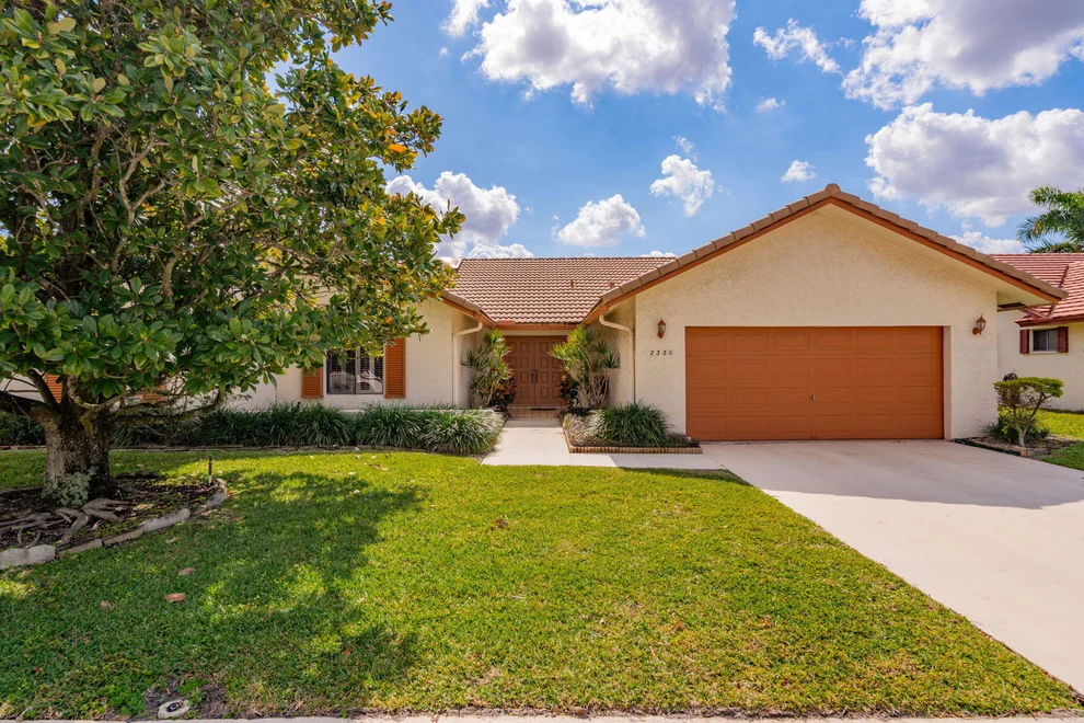 Unit for sale at 2330 SW 23rd Cranbrook Drive, Boynton Beach, FL 33436