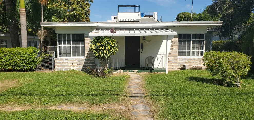 Unit for sale at 3457 Oak Avenue, Miami, FL 33133