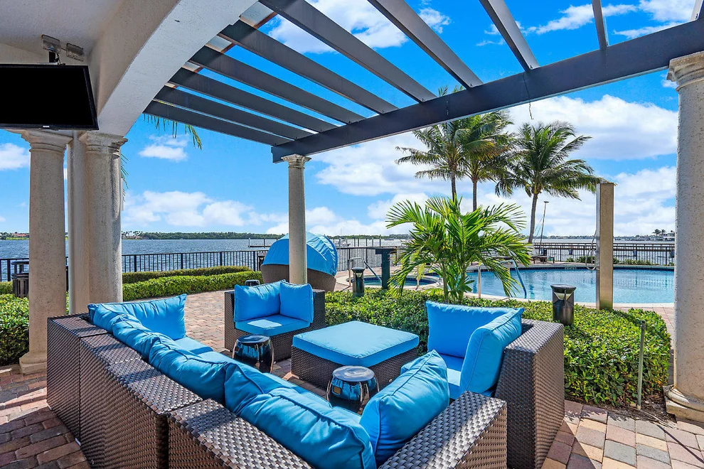 Unit for sale at 2700 N Federal Highway, Boynton Beach, FL 33435