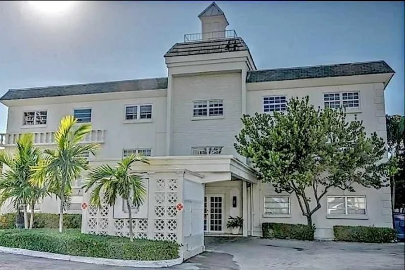 Unit for sale at 1439 S Ocean Boulevard, Lauderdale By The Sea, FL 33062