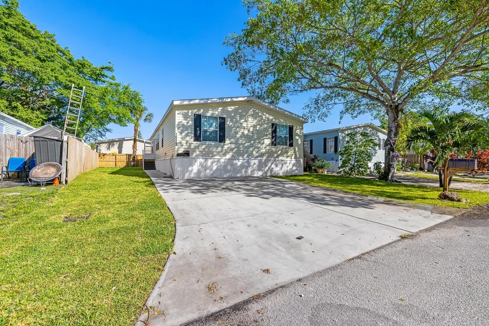 Unit for sale at 10503 Marina Way Way, Boca Raton, FL 33428