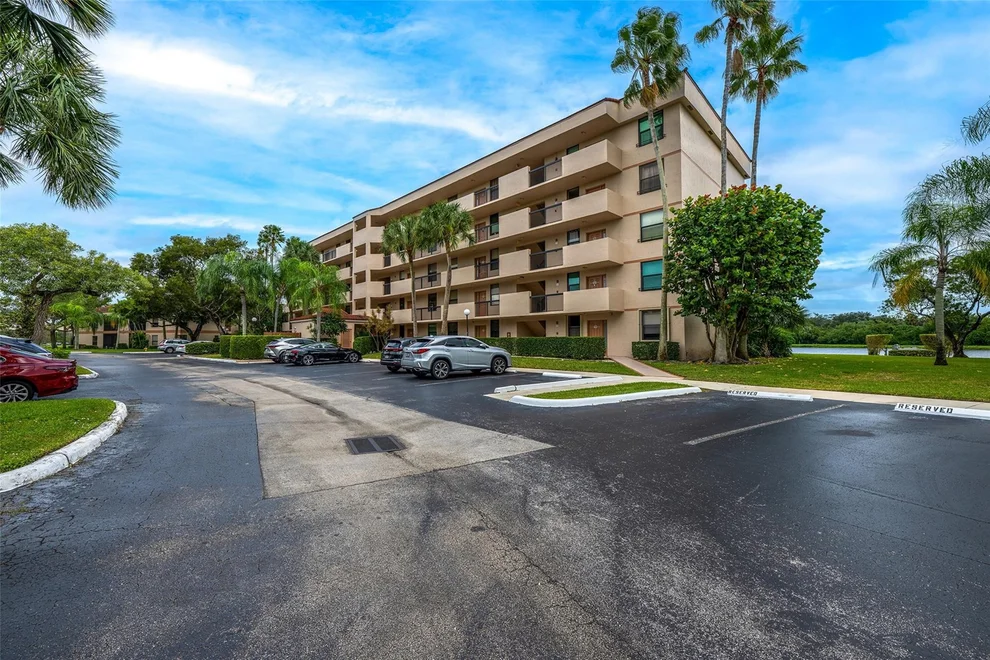Unit for sale at 2766 S Carambola, Coconut Creek, FL 33066