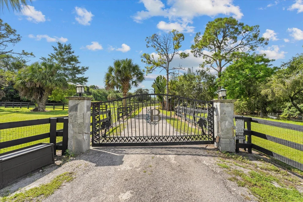 Unit for sale at 14536 North Road, Loxahatchee Groves, FL 33470