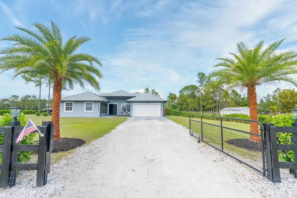 Unit for sale at 16977 76th Street N, The Acreage, FL 33470